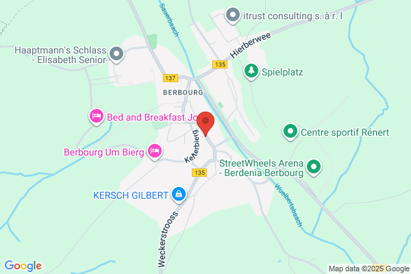 Cafe Huss-Knepper Maisy