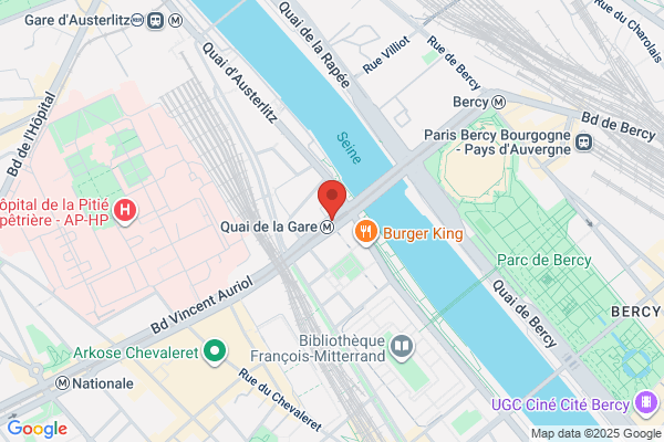 Au Quai De La Gare